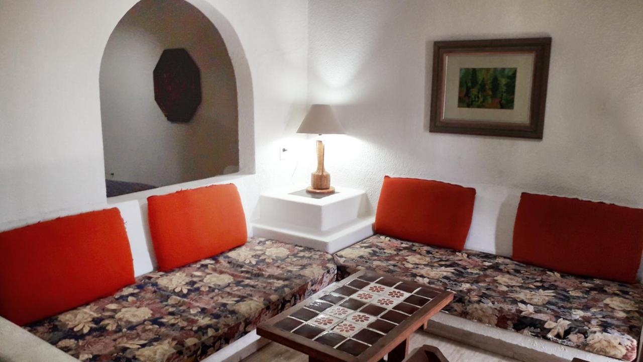 Solimar Inn Suites Zihuatanejo Exterior photo