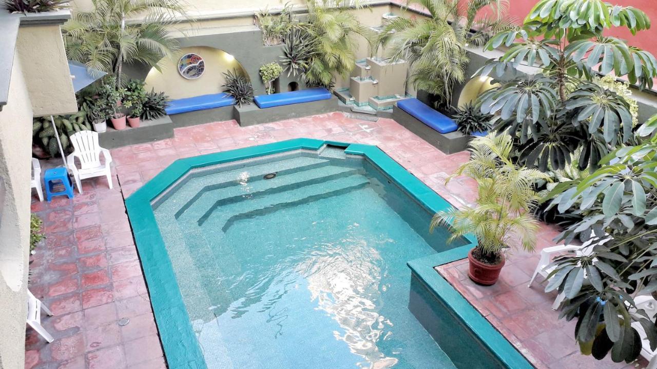Solimar Inn Suites Zihuatanejo Exterior photo