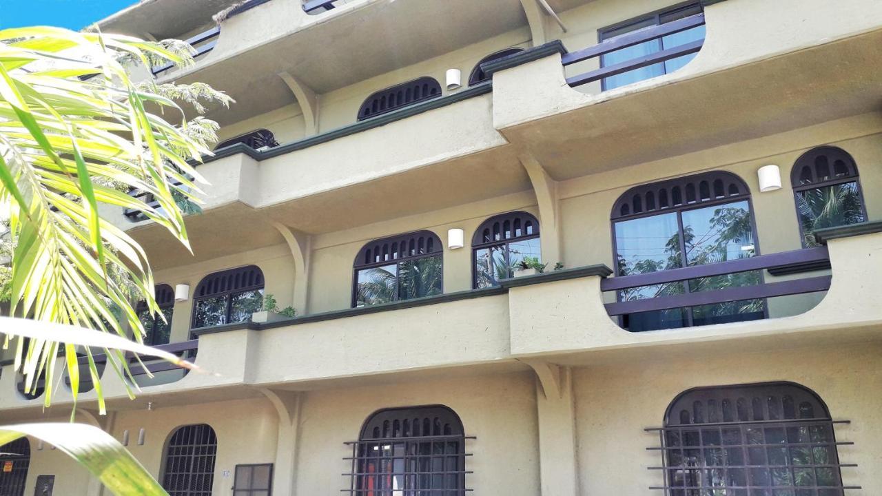 Solimar Inn Suites Zihuatanejo Exterior photo